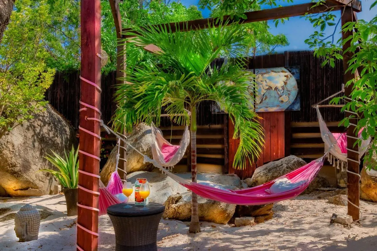 Villa Bali Retreat Aruba -2 Pools,Cinema,Yoga,Cave Noord 0*,