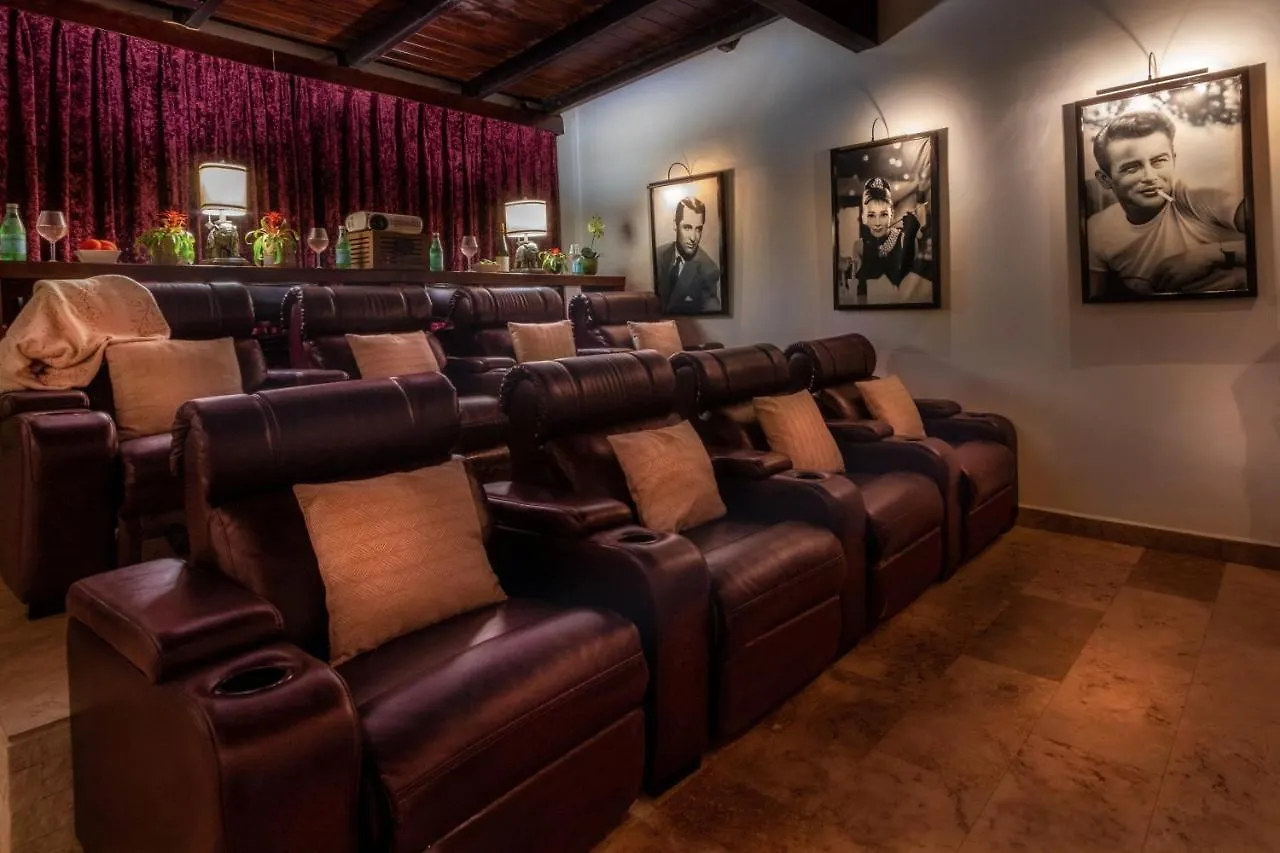 Villa Bali Retreat Aruba -2 Pools,Cinema,Yoga,Cave Noord Ferienhaus